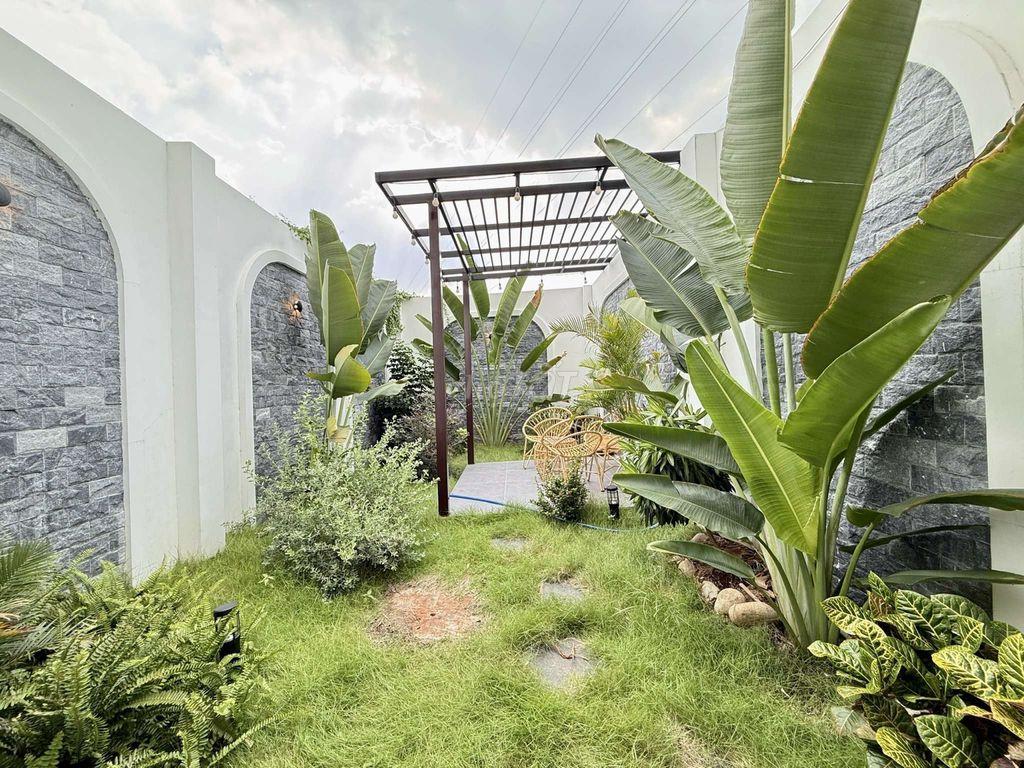 Siêu phẩm 4 tầng sân vườn Thang Máy Hẻm nhựa 12m Ngay Tô Ngọc Vân 