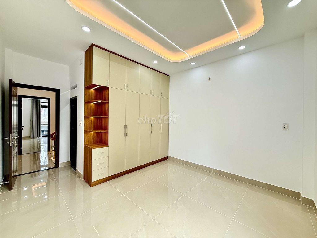 Nhỉnh 6 tỷ Nhà Phố 4m x 18m. 3 Tầng Đường Nguyễn Thị Đặng