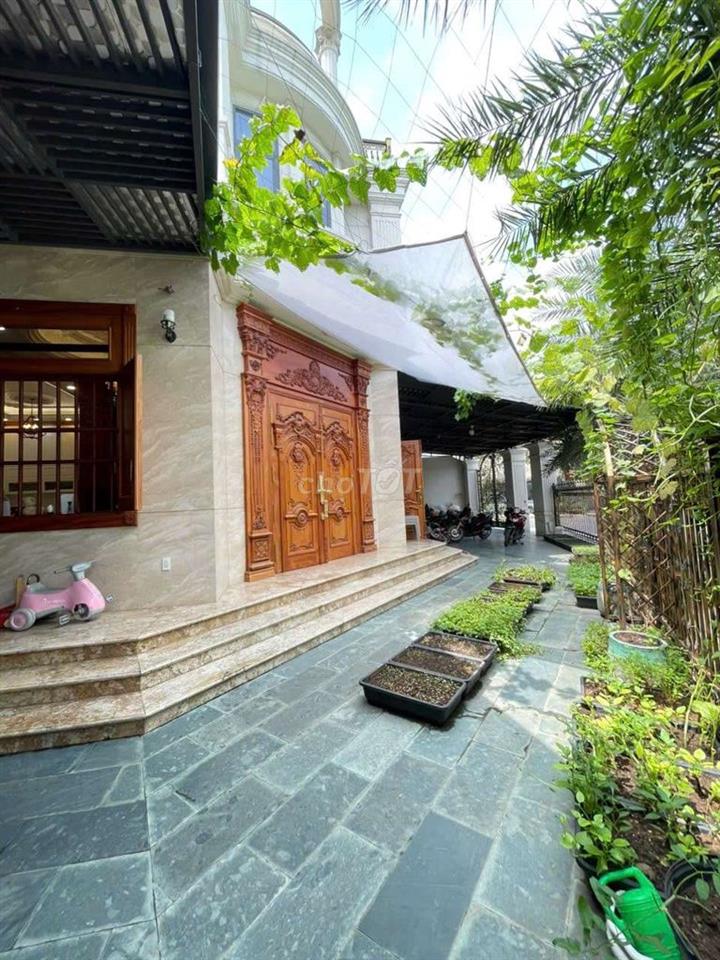 Biệt Thự 251m2 4 Tầng Có Thang Máy View Sông KDC Phú Nhuận