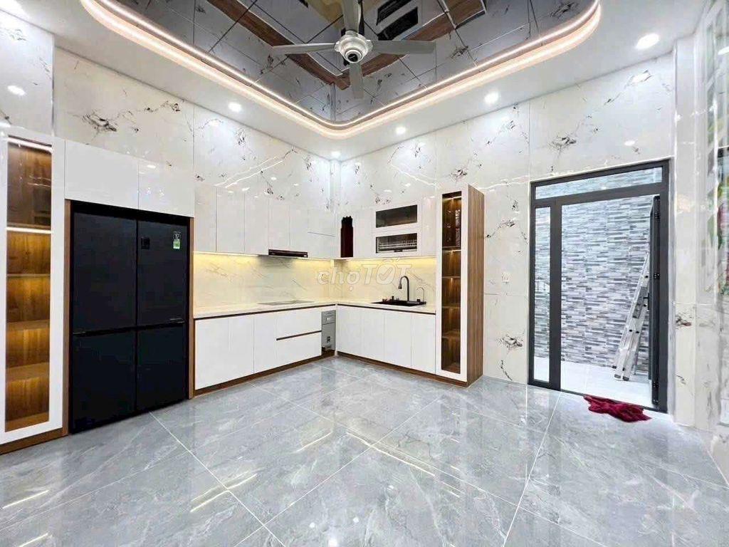 Nhà Phố 5m x 15m. Xây 3 Tầng Hẻm xe hơi Đường Lê Văn Khương
