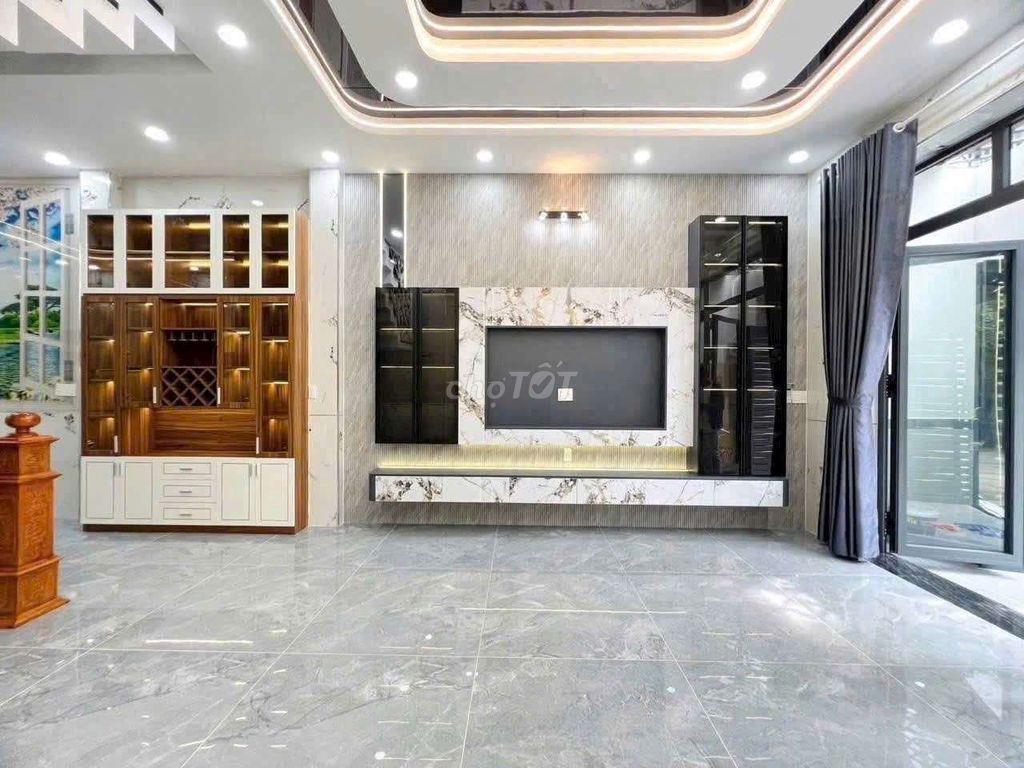 Nhà Phố 5m x 15m. Xây 3 Tầng Hẻm xe hơi Đường Lê Văn Khương