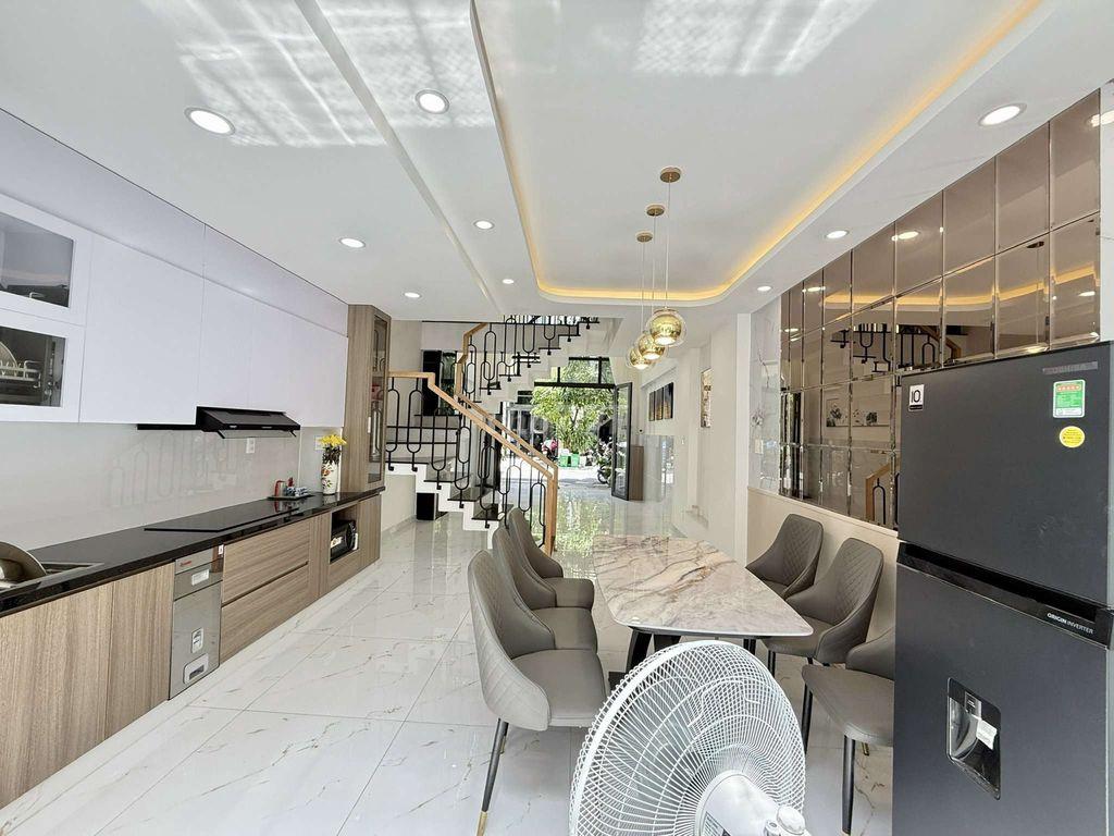 Siêu Phẩm 4 Tầng Hẻm rộng 12m Khu VIP Ngay Ngã Tư Ga 1/ Thạnh Lộc 16