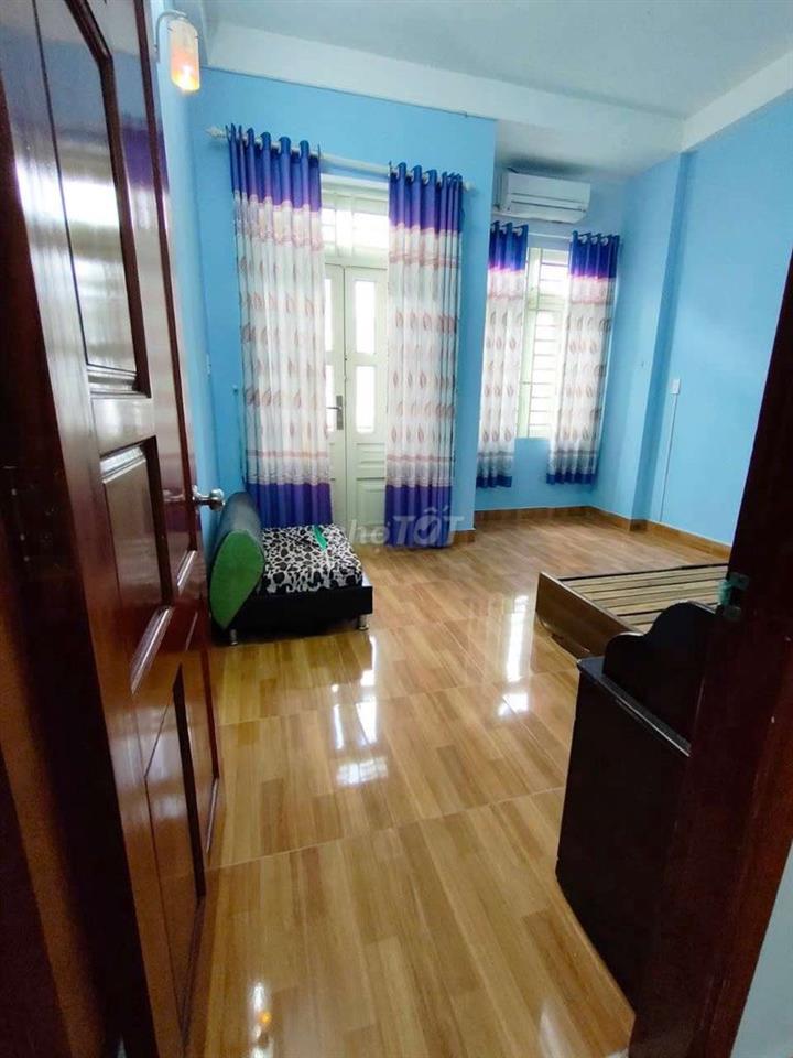 Nhà phố 4m x 16m. 3 Tầng 1/ Hẻm nhựa 7m thông Hiệp Thành 13