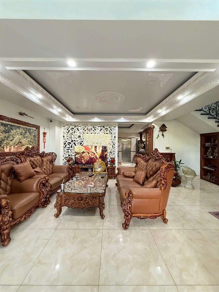 Biệt thự đẹp 10m x 20m.Hầm 3 Lầu Thang Máy View Công Viên Lê Thị Riêng