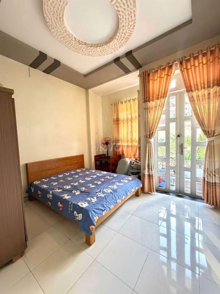 Nhà Phố 4m x 15m Đúc 2 Lầu 1/ Hẻm 6m Nguyễn Thị Đặng