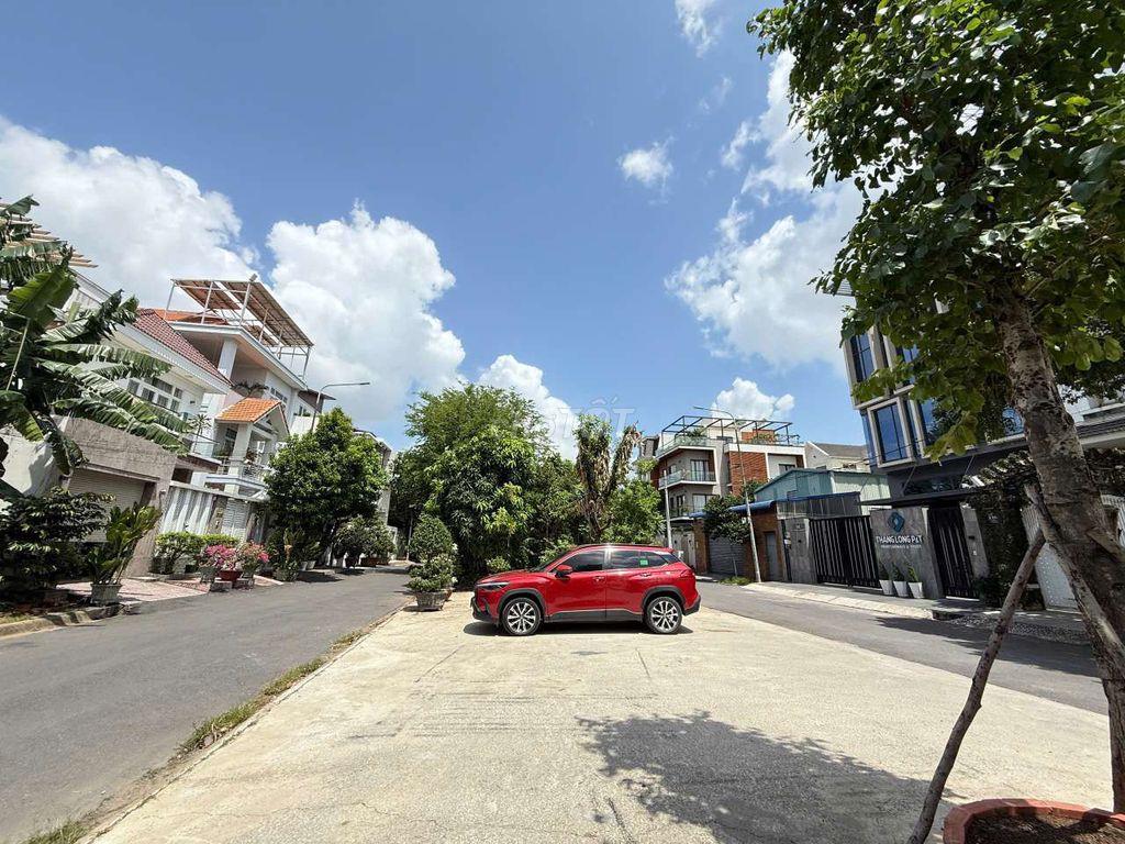 Lô đất đẹp 10m x 18m. 180m2. view Công viên KDC Phú Nhuận Lê Thị Riêng