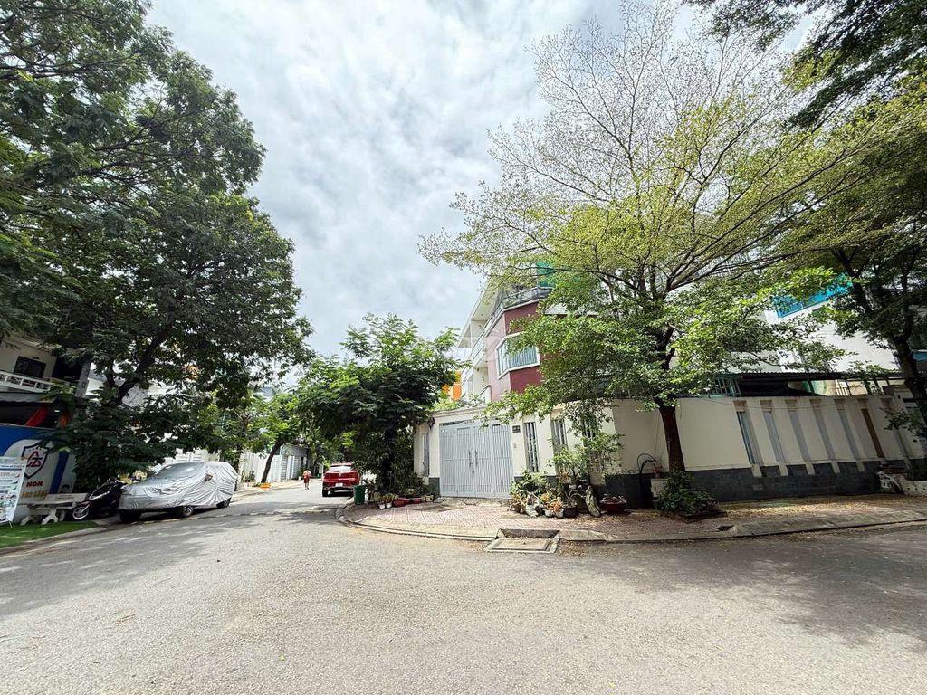 Nhà SHR 10m x 25m. 250m2 Khu biệt Thự Hà đô River side Lê Thị Riêng