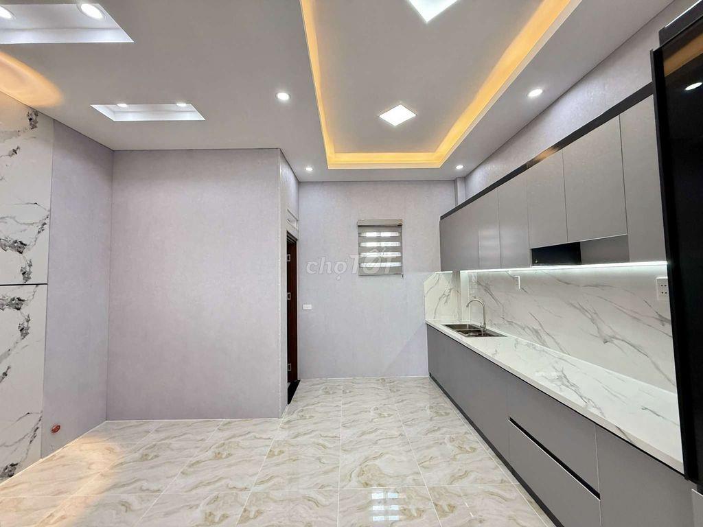 Nhà Phố 3 Tầng Có 1PN Dưới Trệt Hẻm 7m Thới An 16. Ngay Lê Văn Khương