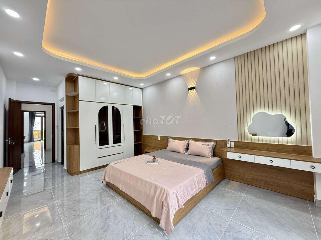 Siêu Phẩm 4m x 22m. 4 Tầng Thang Máy Mặt Tiền Đường Trung Mỹ Tây 03