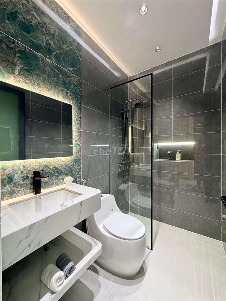 Bộ 3 Siêu Phẩm Thang Máy đẹp mê Ngay Nguyễn Văn Quá, Quang Trung GV