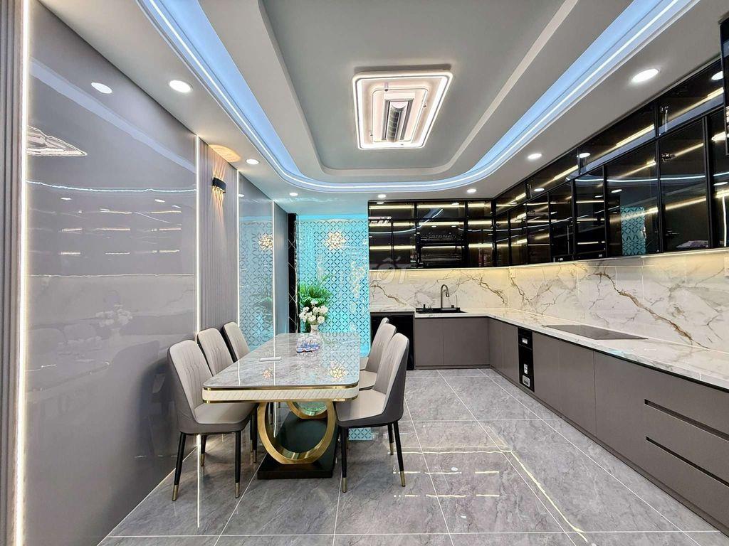Nhỉnh 8 tỷ Siêu Phẩm 4 Tầng có Thang Máy Hẻm 10m thông Trung Mỹ Tây 2A