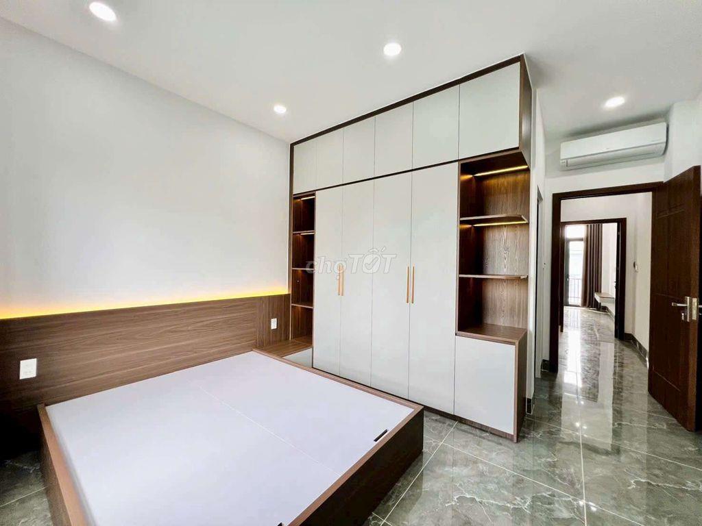 Nhà Phố 3 Tầng 4m x 25m. có PN dưới trệt 1/ Ngắn Hiệp Thành 13