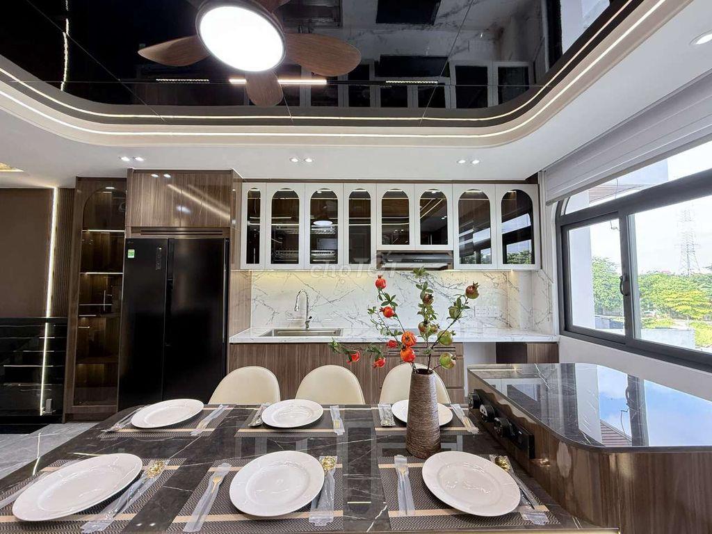 Nhỉnh 6 tỷ Siêu Phẩm Luxury Thang Máy Hẻm 13m Khu VIP Nguyễn Ảnh Thủ