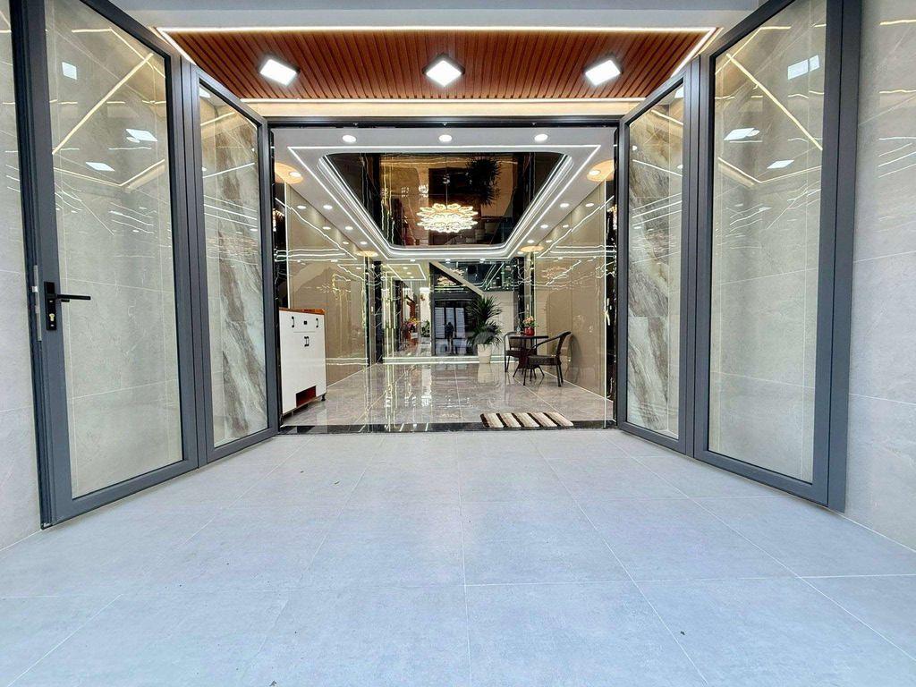 Siêu Phẩm 4m x 22m. 4 Tầng Thang Máy. MT Hẻm 9m Thông Lê Văn Khương