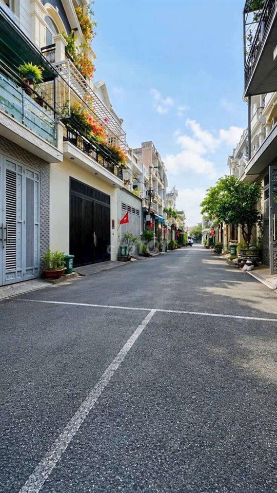 Nhà Phố 5m x 16m. Xây 4 Lầu 1/ Hẻm nhựa 7M Trần Thị Năm ( TCH10)