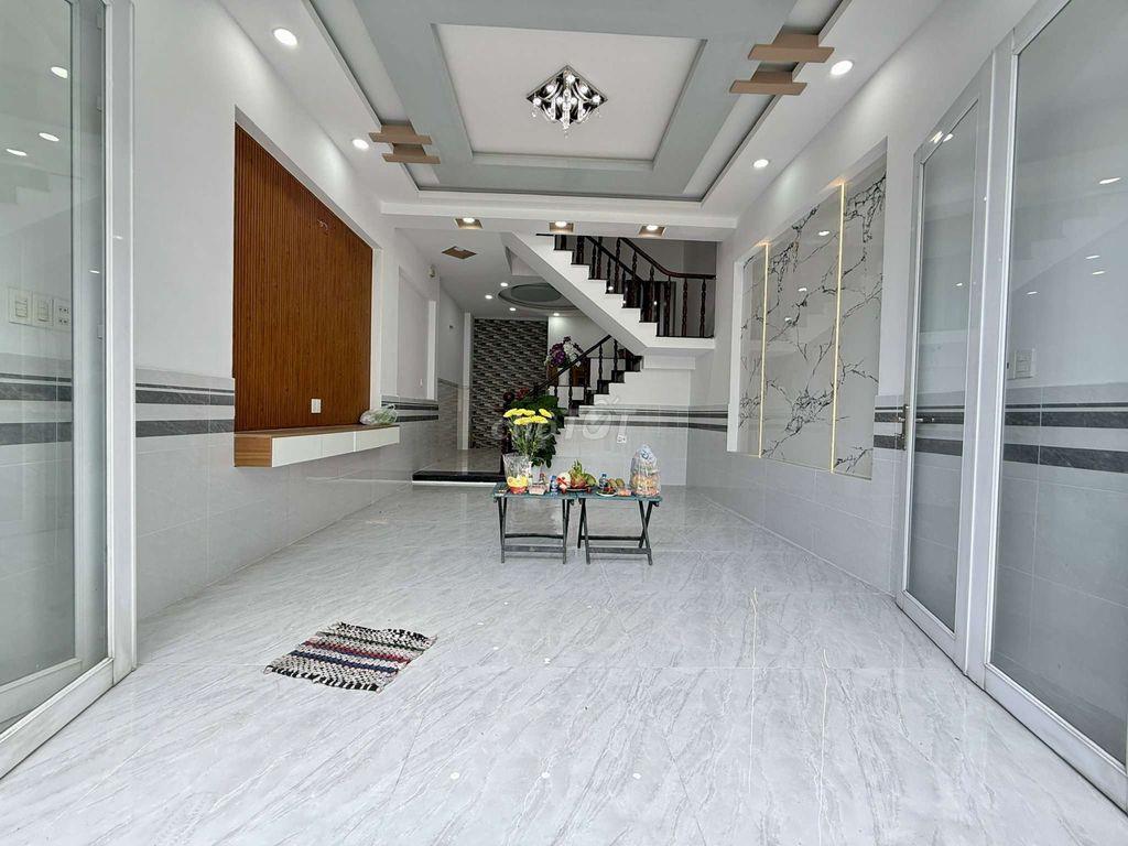 Nhà Phố 3 tầng Hẻm nhựa 8m Thông khu VIP Nguyễn Ảnh Thủ
