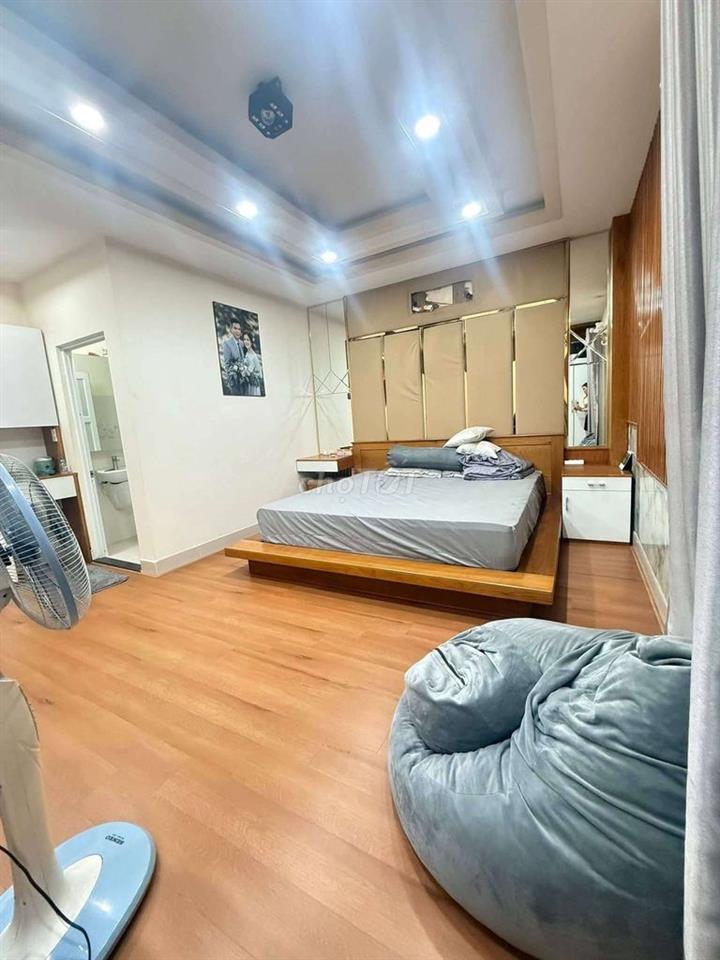 Nhà 5,5m x 18m. 3 Tầng View Công Viên 1/ Hẻm 12m Thông Nguyễn Thị Búp