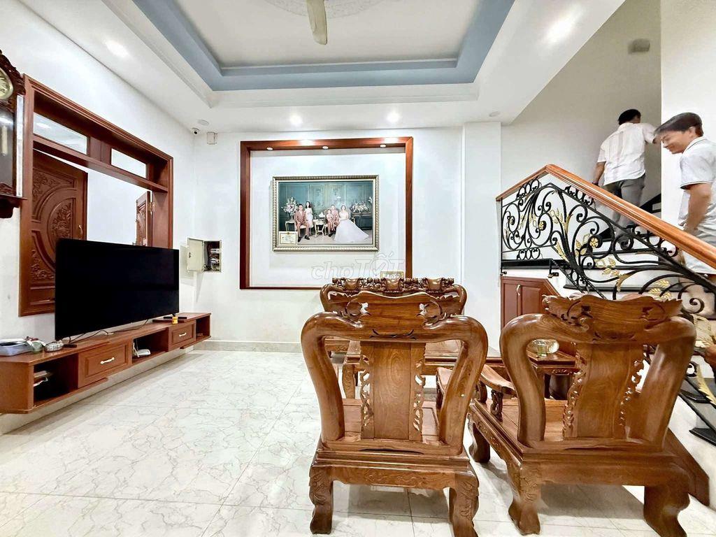 Nhà Phố 6m x 20m. 3 Tầng Thang Máy Đường Trương Thị Hoa ( Ngay Metro)