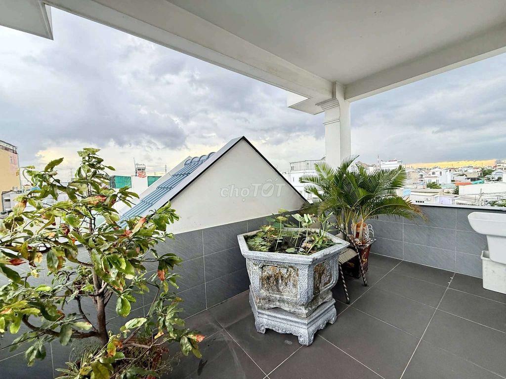 Nhà Phố 6m x 20m. 3 Tầng Thang Máy Đường Trương Thị Hoa ( Ngay Metro)
