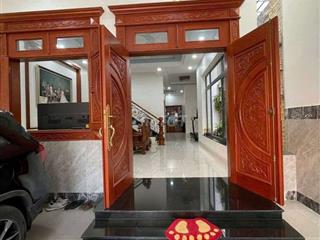 Nhà Phố 6m x 20m. 3 Tầng Thang Máy Đường Trương Thị Hoa ( Ngay Metro)