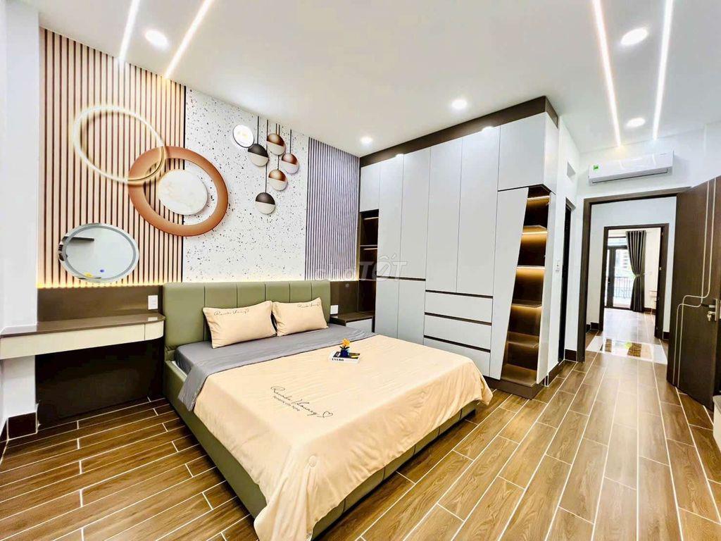 Nhà Phố 4,2m x 20m. 4 Tầng Thang Máy MT Hẻm KD 973/ Nguyễn Ảnh Thủ