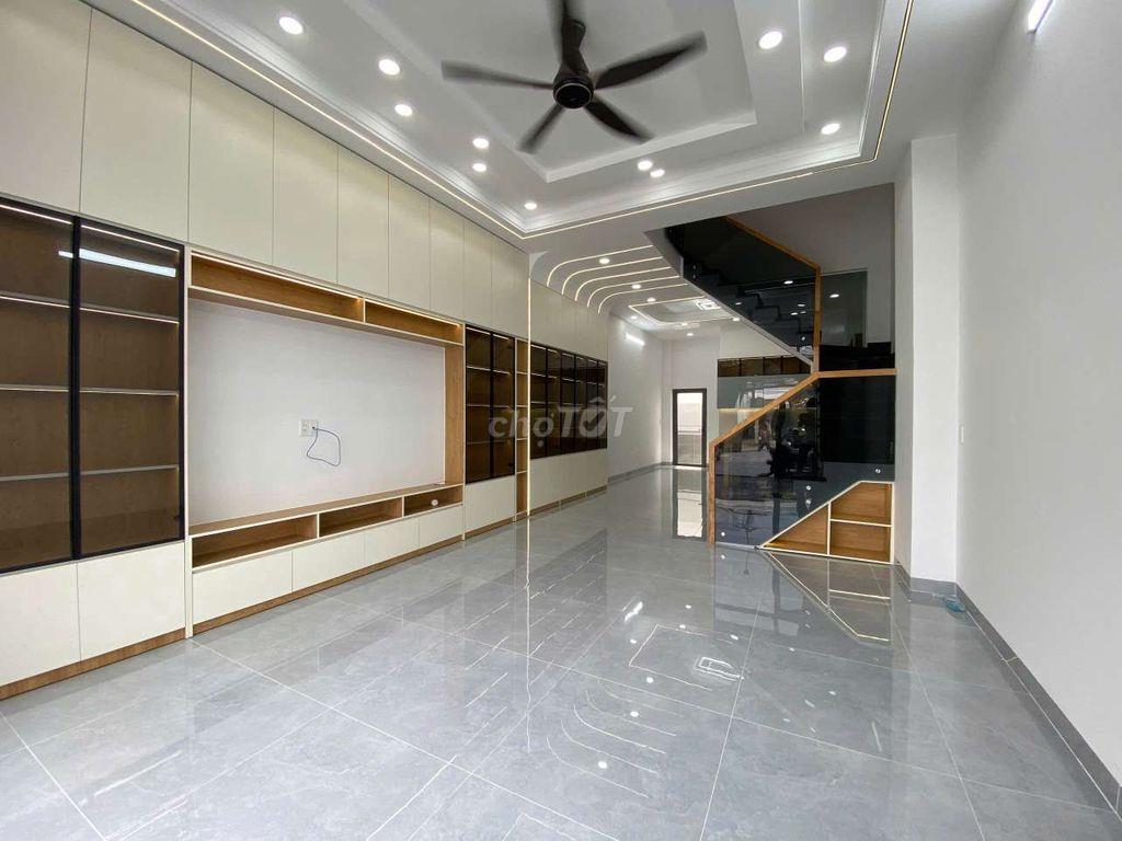 Siêu phẩm 4,7m x 25m. 4 Tầng Mặt Tiền Đường Hiệp Thành 12. ngay Chợ HT