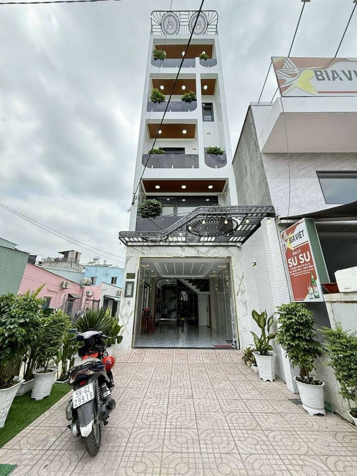 Nhỉnh 8 tỷ Siêu Phẩm 4 Tầng Thang Máy Căn Góc 2MT Đ. Cầu Ba Phụ