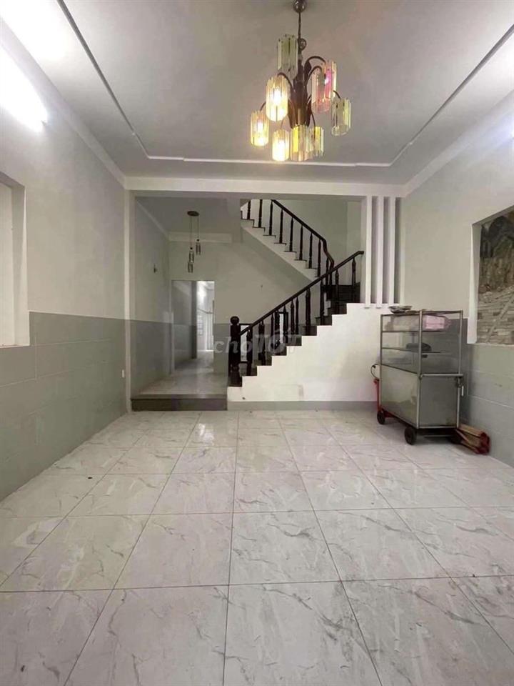 Nhà Phố 5m x 30m. 150m2 Đúc 3 Lầu Mặt Tiền Đường Thới An 20