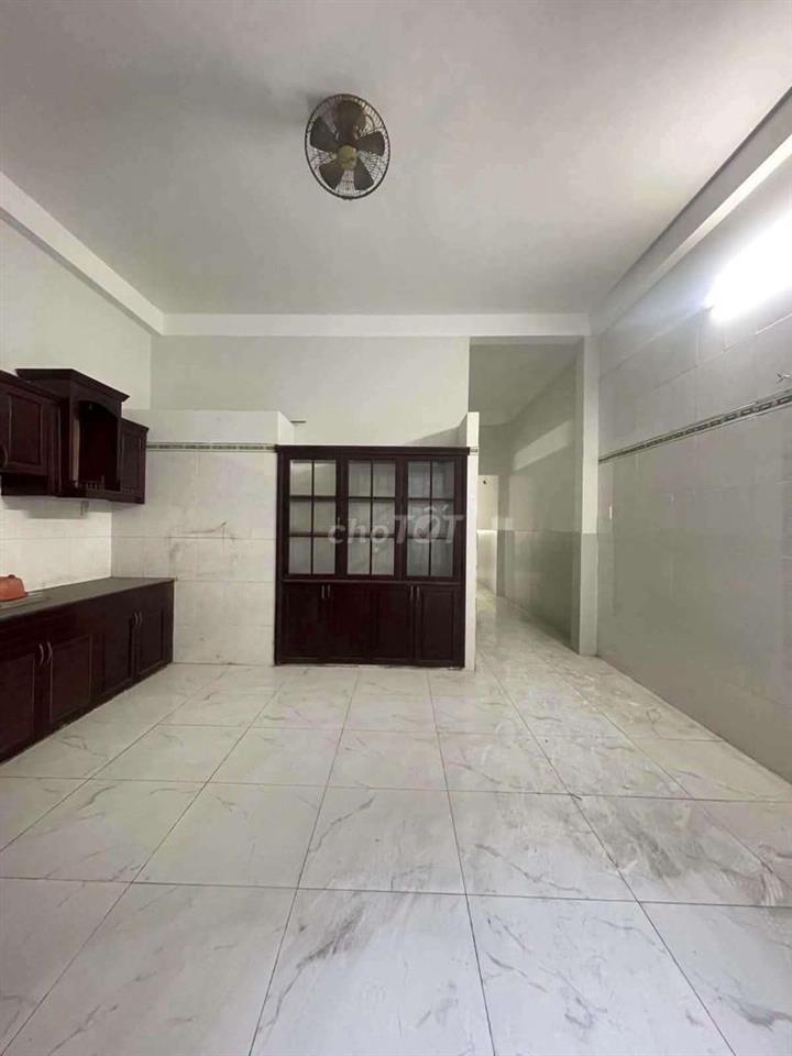 Nhà Phố 5m x 30m. 150m2 Đúc 3 Lầu Mặt Tiền Đường Thới An 20