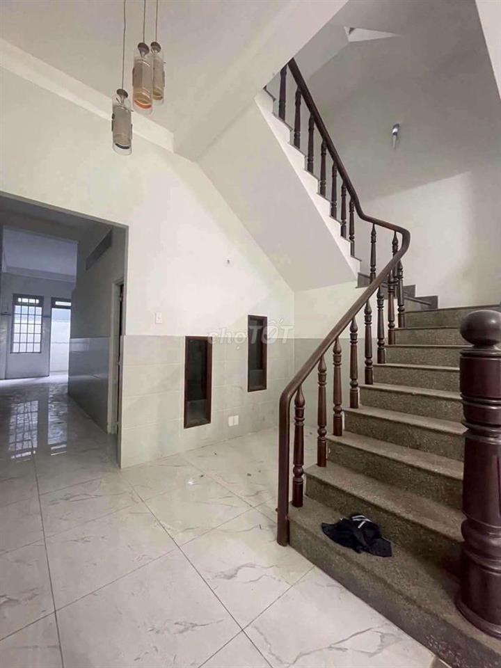 Nhà Phố 5m x 30m. 150m2 Đúc 3 Lầu Mặt Tiền Đường Thới An 20