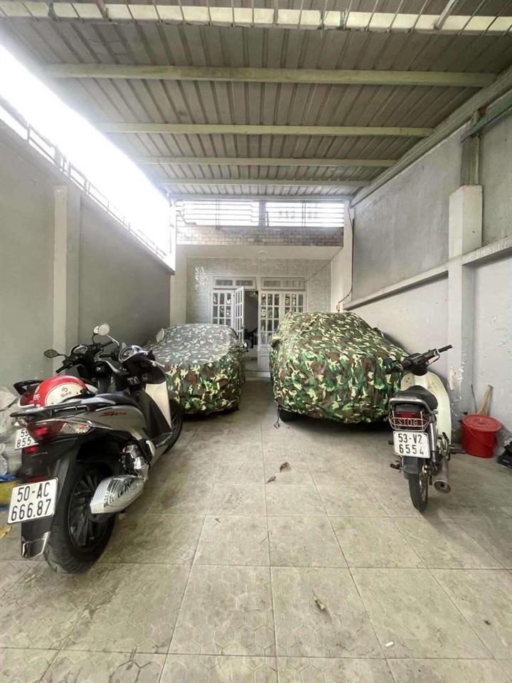 Nhà Phố 5m x 30m. 150m2 Đúc 3 Lầu Mặt Tiền Đường Thới An 20