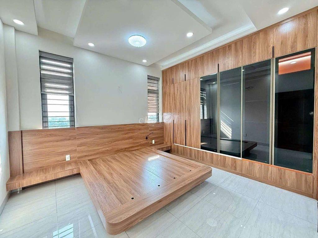 Nhà Phố 4 Tầng Ngang 4,5m Khu VIP Hẻm nhựa 13m Đường Lê Thị Riêng