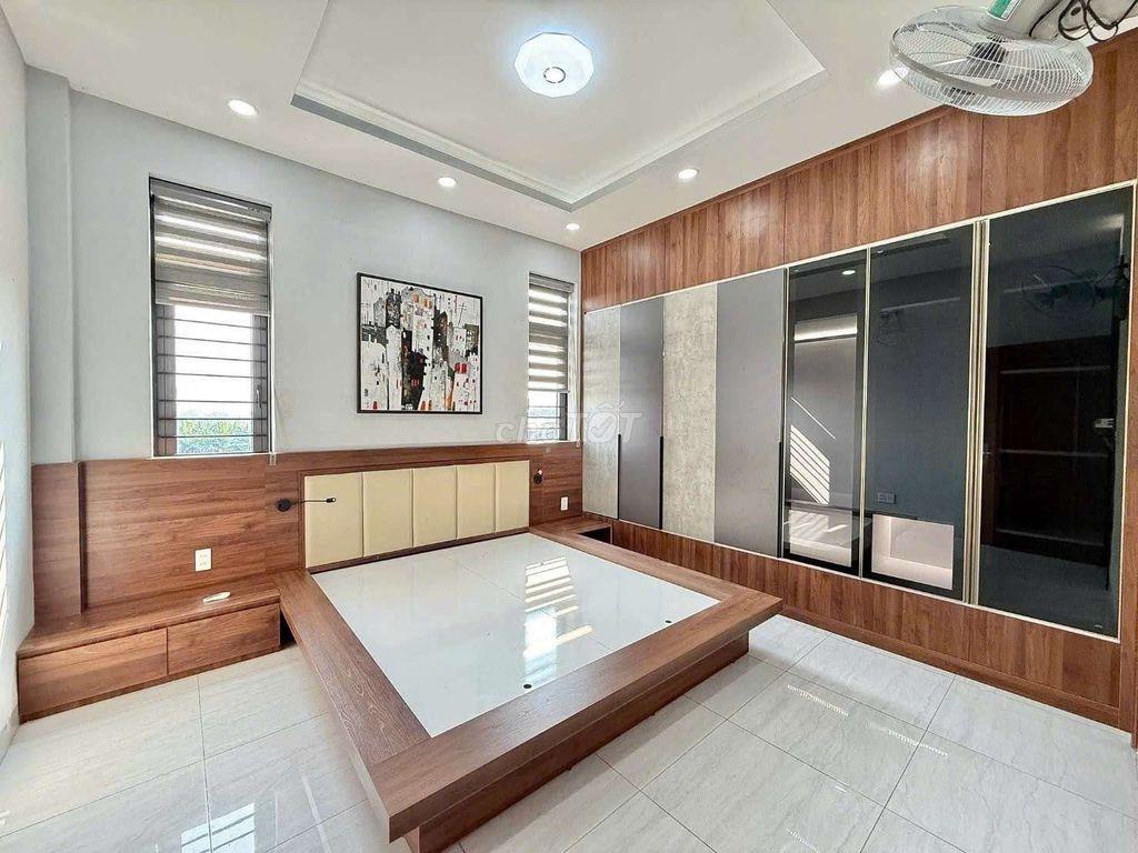Nhà Phố 4 Tầng Ngang 4,5m Khu VIP Hẻm nhựa 13m Đường Lê Thị Riêng