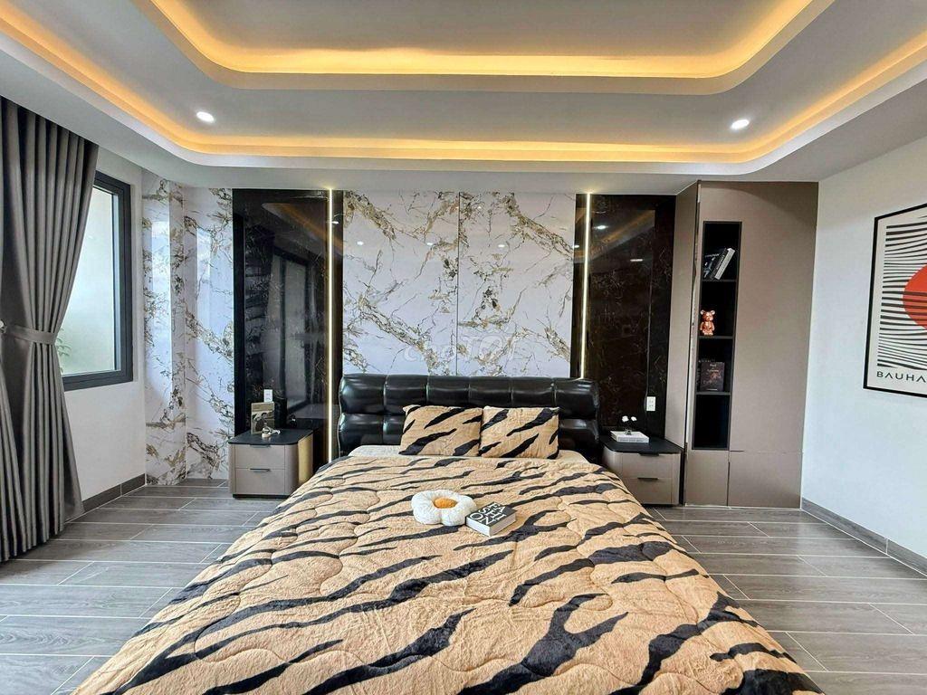 Siêu Phẩm Luxury 5 Tầng Có Thang Máy Ngay Ngã tư Ga 1/ Thạnh Lộc 29