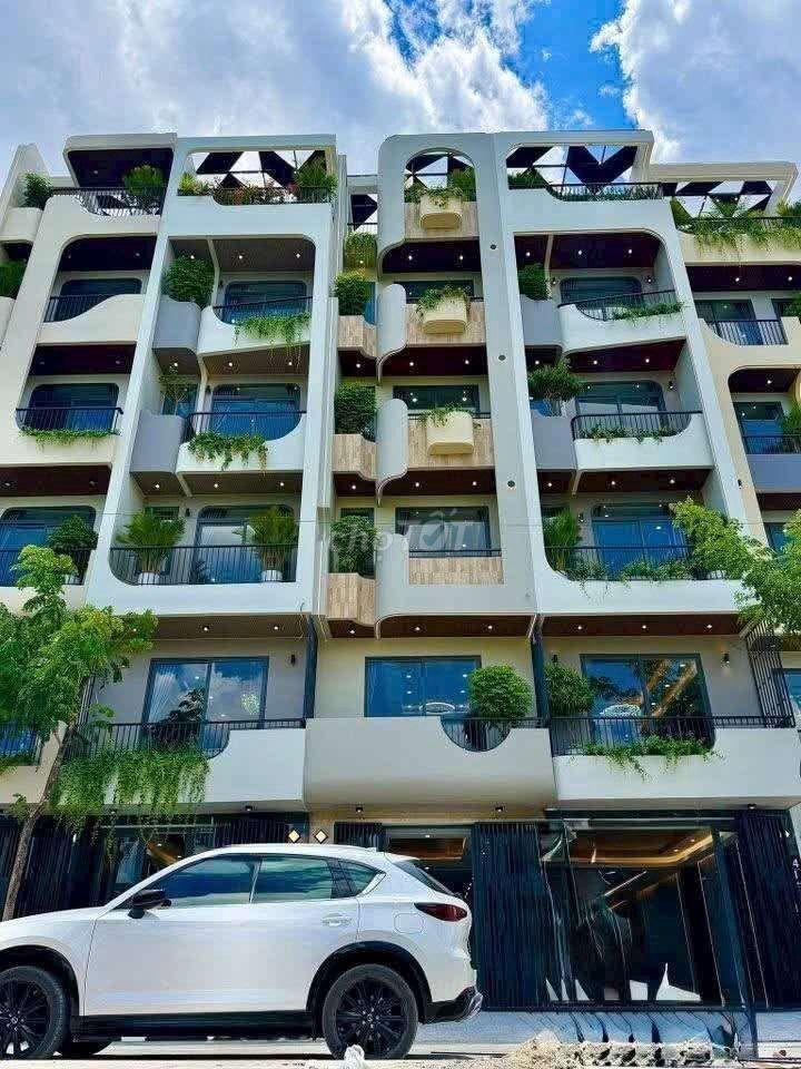 Siêu Phẩm Luxury 5 Tầng Có Thang Máy Ngay Ngã tư Ga 1/ Thạnh Lộc 29