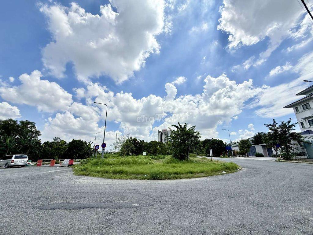 Lô đất đẹp 10m x 20m. View Sông Trục Chính Khu Biệt Thự Phú Nhuận