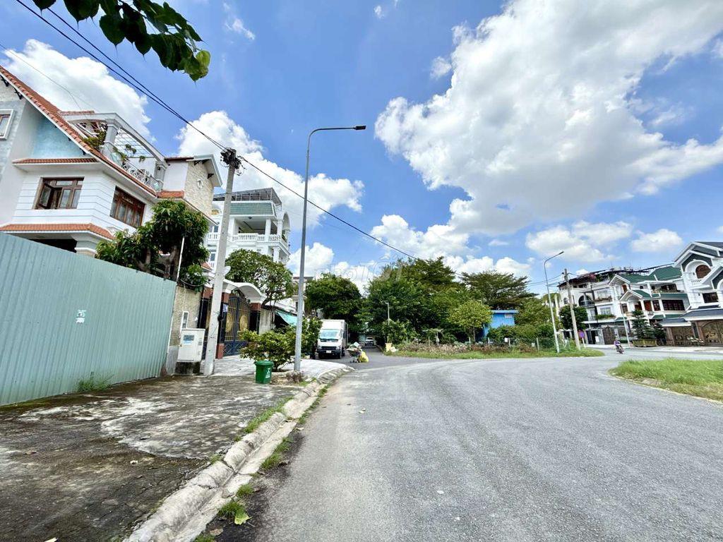 Lô đất đẹp 10m x 20m. View Sông Trục Chính Khu Biệt Thự Phú Nhuận