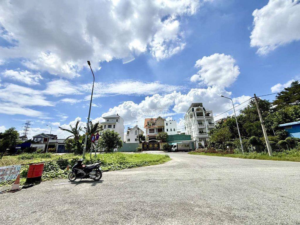 Lô đất đẹp 10m x 20m. View Sông Trục Chính Khu Biệt Thự Phú Nhuận