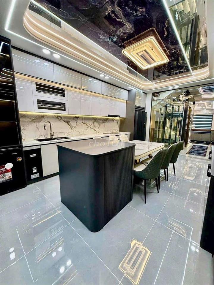 Siêu Phẩm 4 Tầng Có Thang Mặt Tiền Chợ Trần Quang Cơ