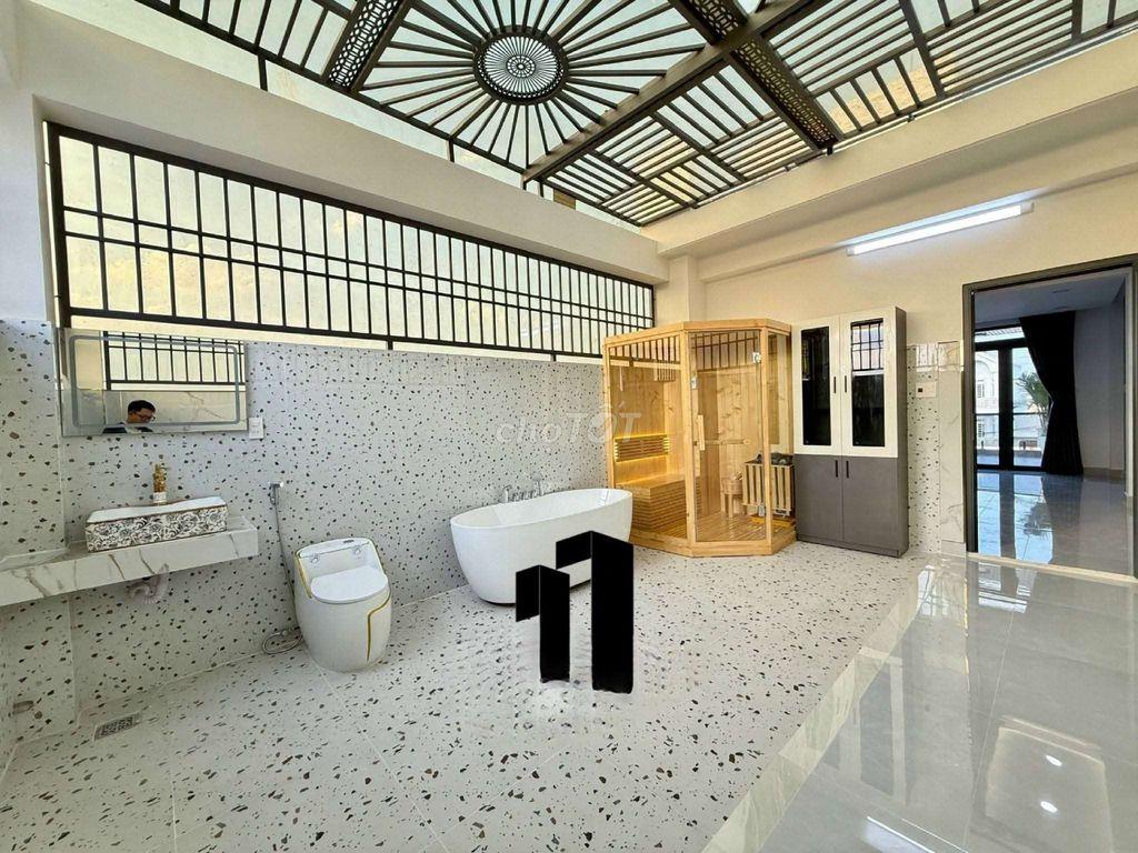 Siêu Phẩm 4 Tầng Có Thang Mặt Tiền Chợ Trần Quang Cơ