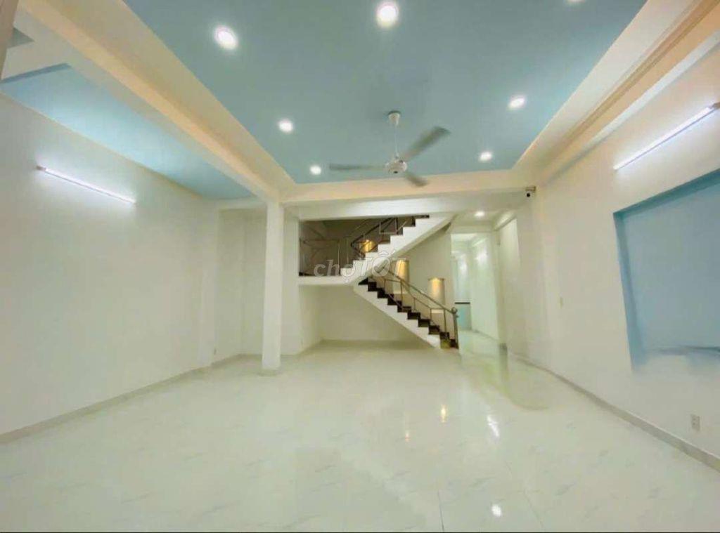 Nhà Phố 3 tầng 7m x 19m. 132m2 1/ Ngắn Hẻm 7M Hiệp Thành 35