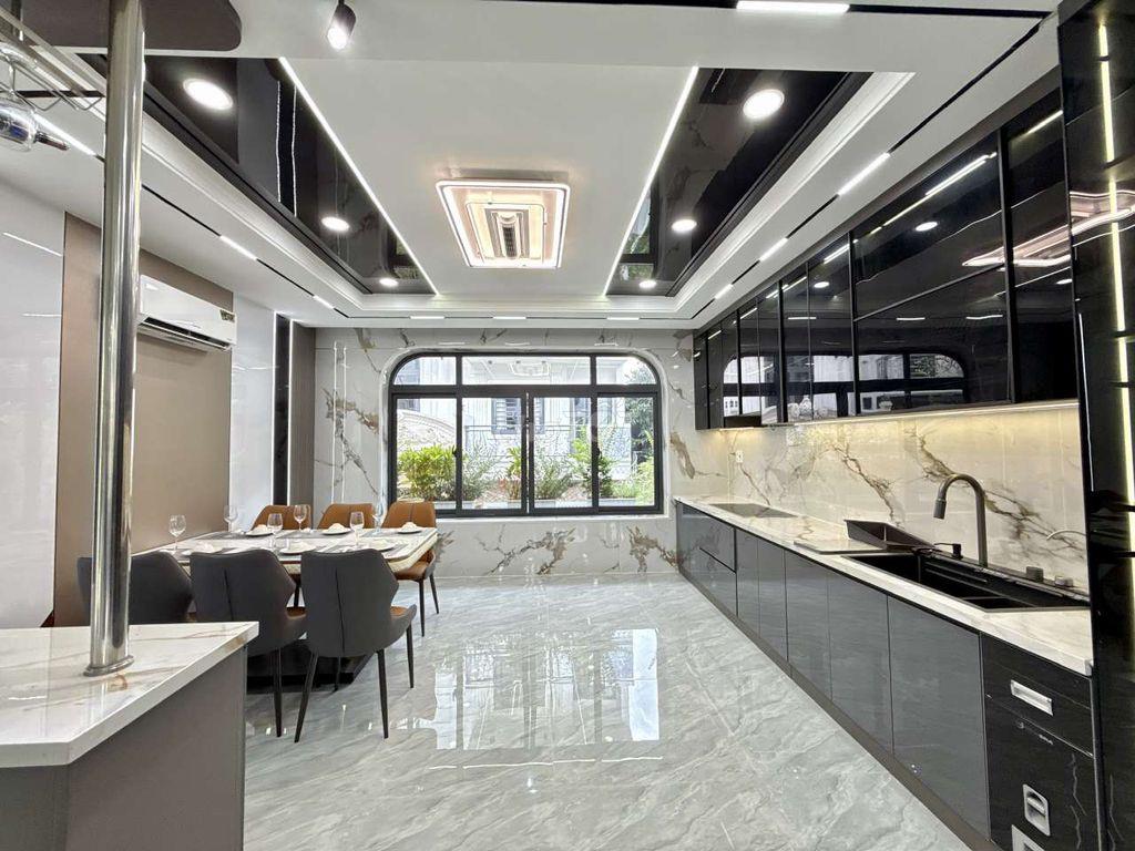 Siêu Phẩm Ngang gần 5M. Hẻm 10m Khu VIP Thạnh Lộc 13. Ngay Ngã tư ga