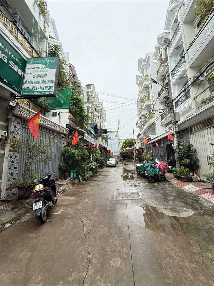 Nhà Phố 3 Lầu 1/ Ngắn Hẻm 9m Khu VIP Trương Thị Hoa ( TTH07)