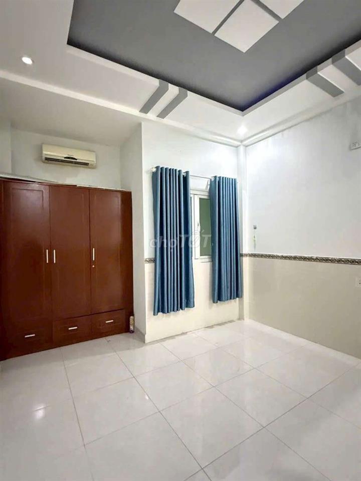 Nhà Phố 3 Lầu 1/ Ngắn Hẻm 9m Khu VIP Trương Thị Hoa ( TTH07)