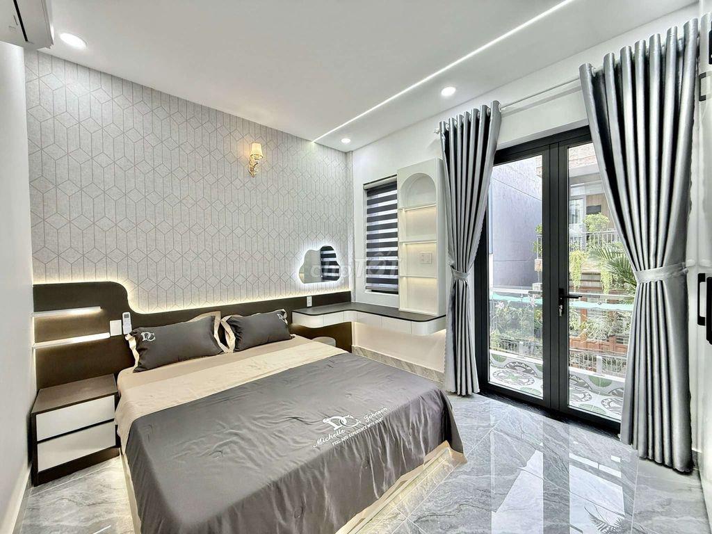 Cặp Siêu Phẩm 4 tầng Ô Thang Máy Mặt Tiền Nhánh Trung Mỹ Tây 13A