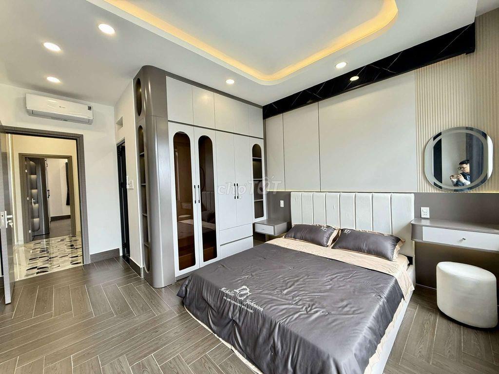 Siêu Phẩm 4m x 28m.Có Thang Máy Mặt tiền nhánh KD Đ. Hà Huy Giáp