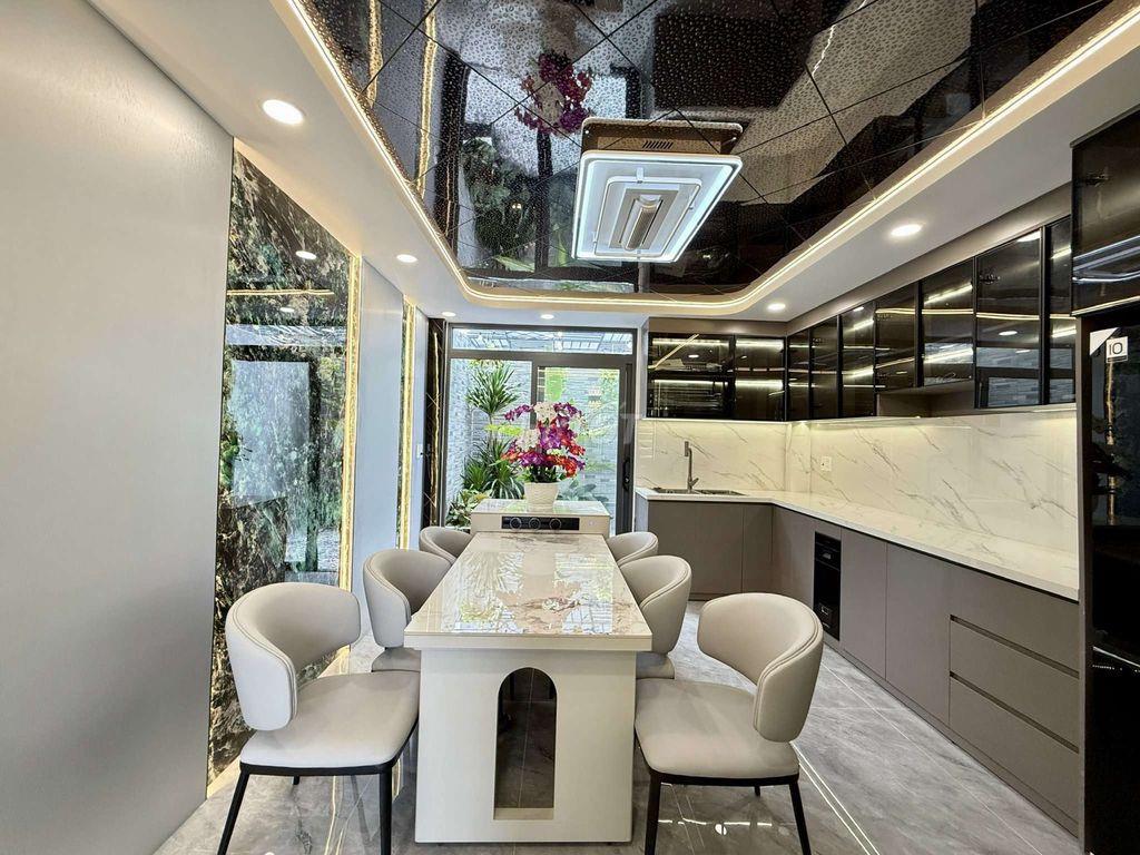 Siêu Phẩm 4m x 28m.Có Thang Máy Mặt tiền nhánh KD Đ. Hà Huy Giáp