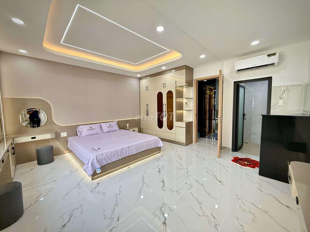 Nhà 5m x 15m. 4 Tầng Có Thang Máy Đường Lê Thị Riêng