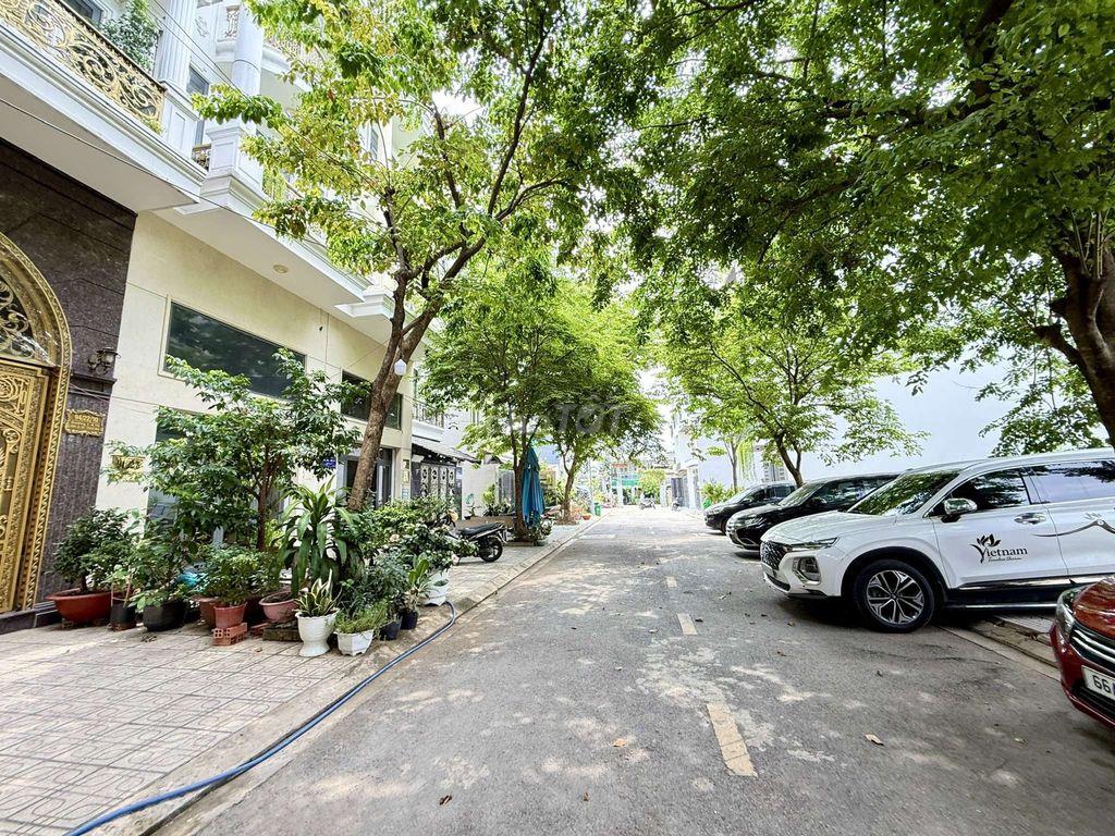 Siêu Phẩm 4 Tầng Có Thang Máy Hẻm rộng 14m Khu VIP Thới An 16