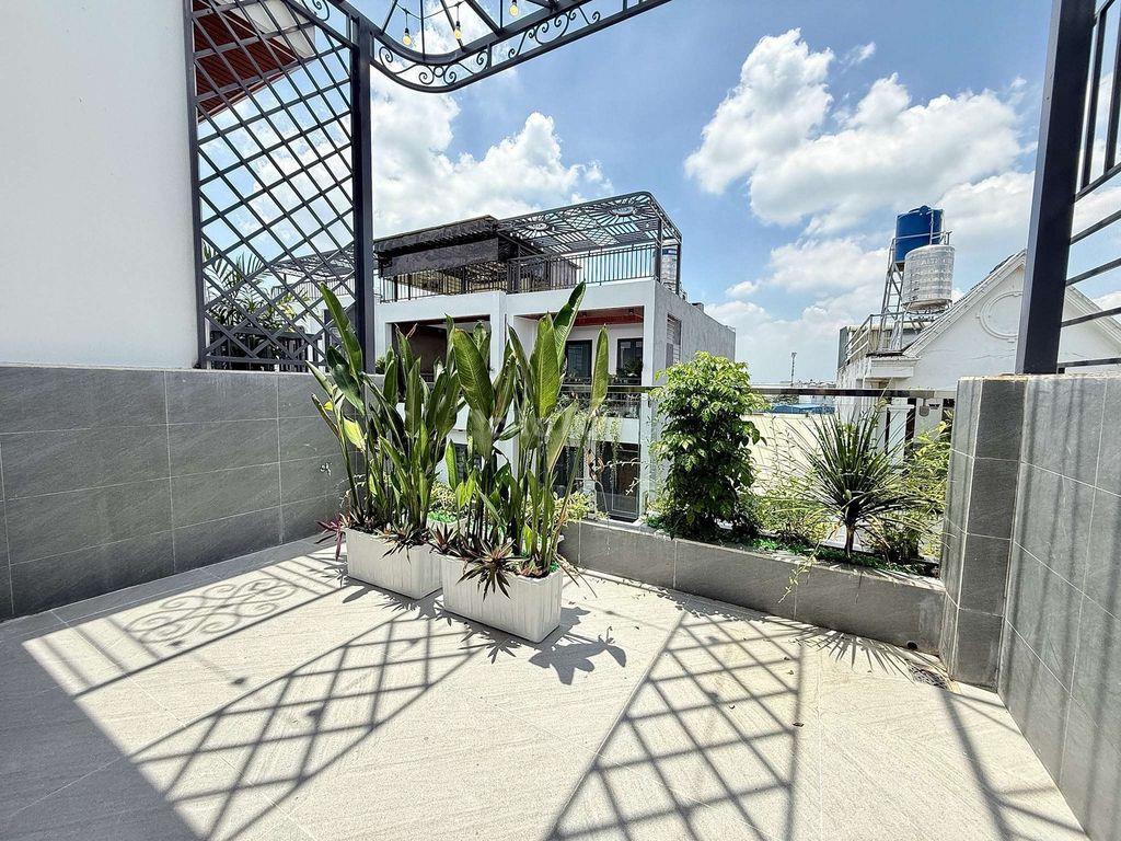 Nhà phố 1 lửng 3 lầu Full nội thất Hẻm 8m thông Nguyễn Ảnh Thủ
